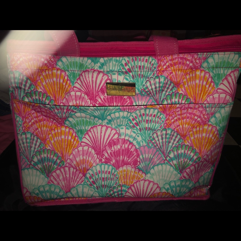 Lilly Pulitzer Cooler “Oh shello”